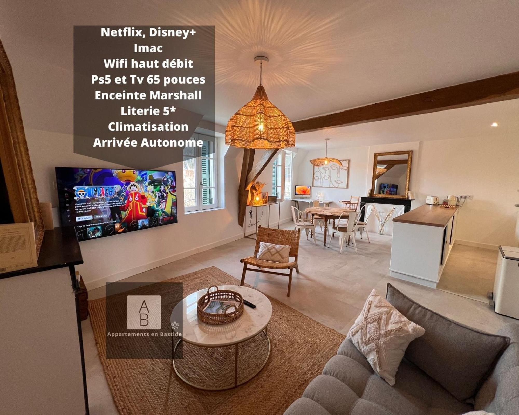 Appartamento Le Loft De Babolene Villefranche-de-Rouergue Esterno foto